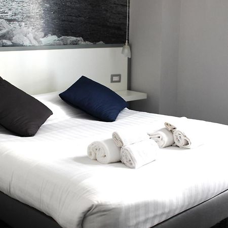 Beverello Rooms Napels Buitenkant foto