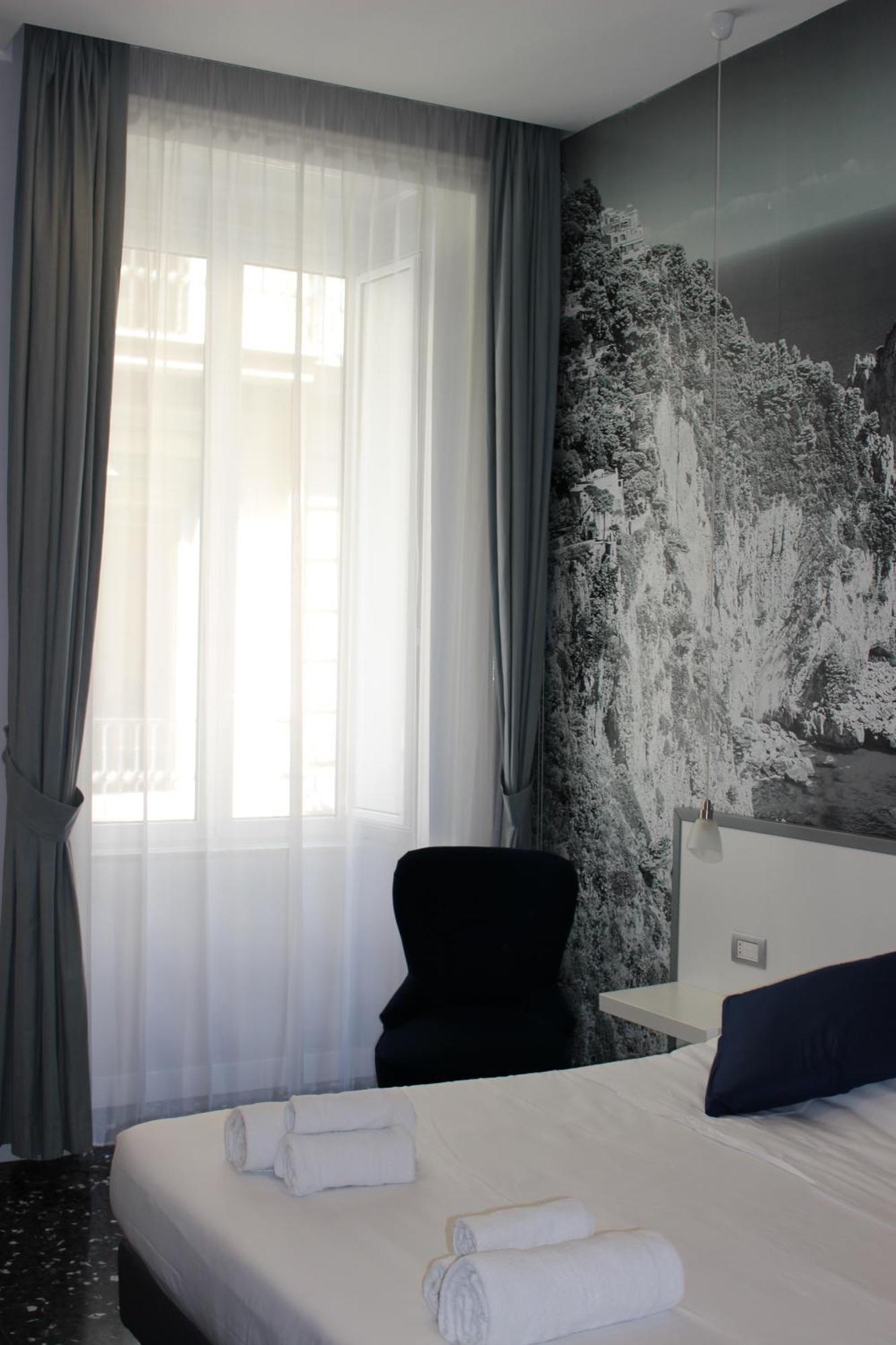Beverello Rooms Napels Buitenkant foto
