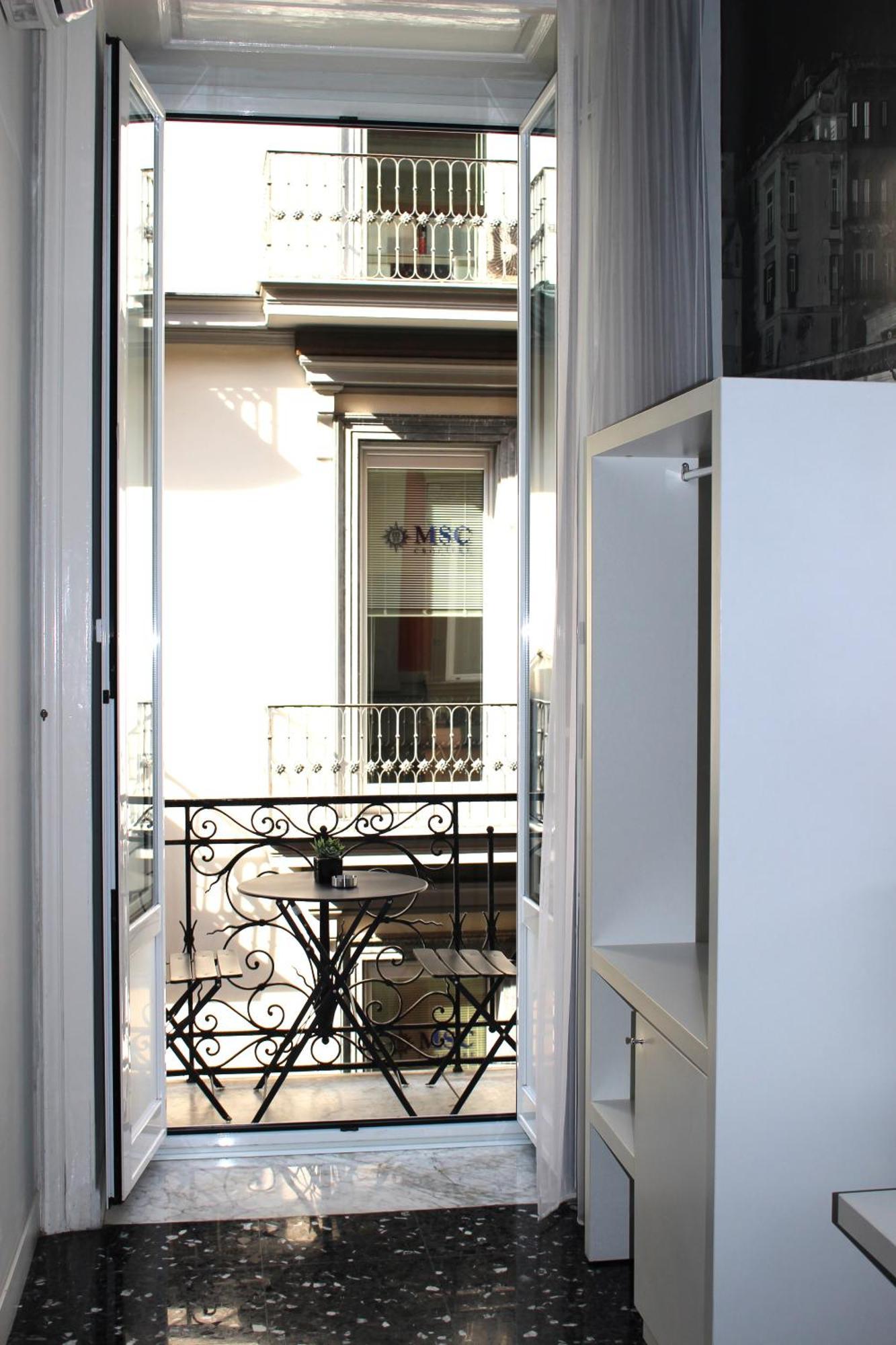 Beverello Rooms Napels Buitenkant foto